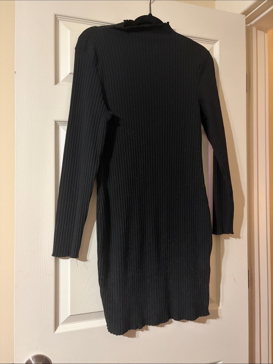 Dresses & Skirts - Black Ribbed Long Sleeve Dress